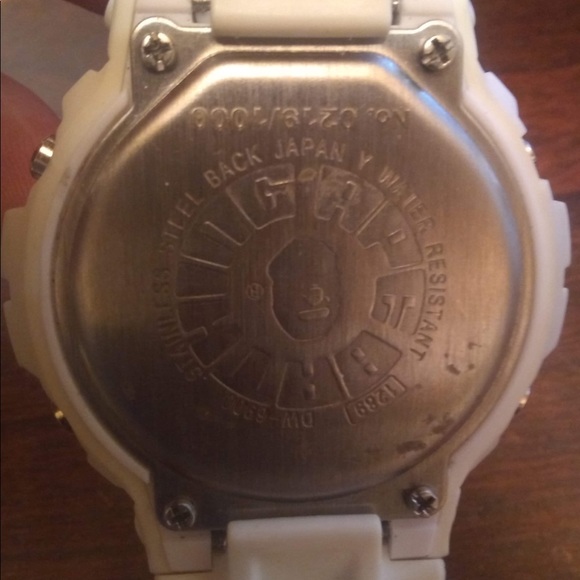Bathing ape GShock watch collectible - Picture 3 of 5